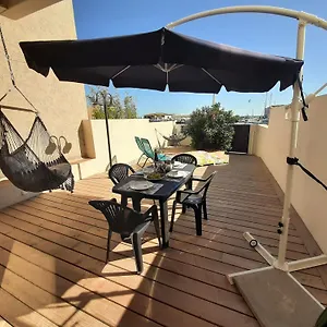  Hébergement de vacances Magnifique Pepite Au Bord De L Eau